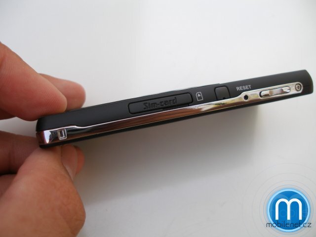 Samsung F300