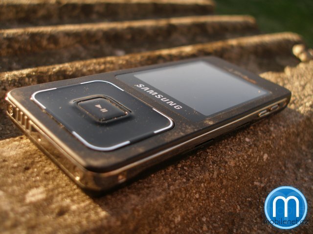 Samsung F300