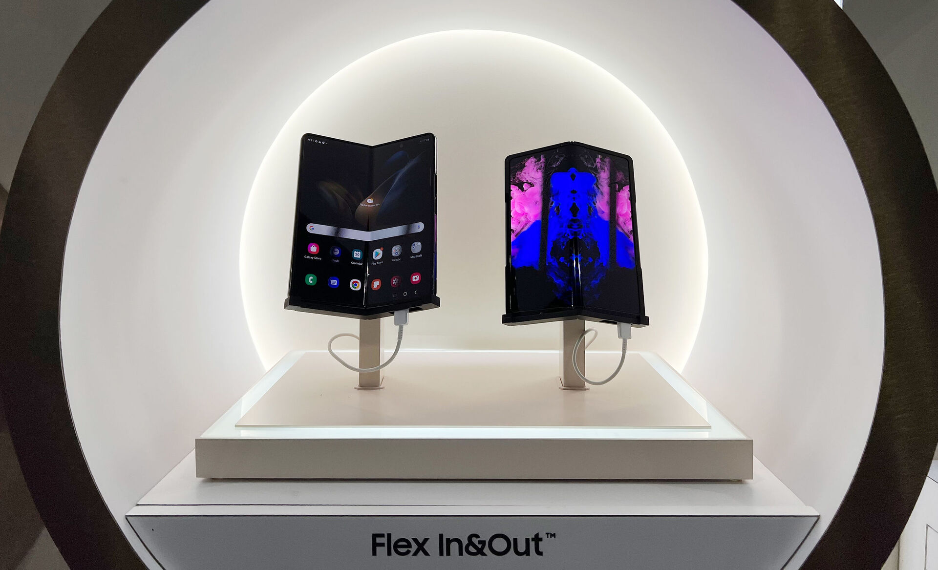 Samsung Flex In & Out displej