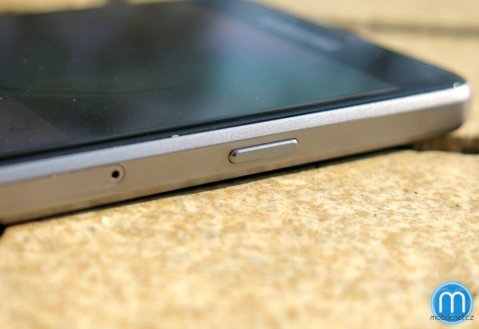 Samsung Galaxy A3 (2016)