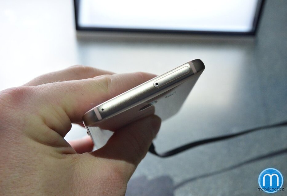 Samsung Galaxy A3 (2017)