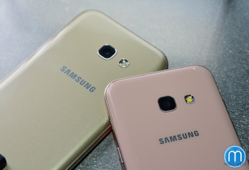 Samsung Galaxy A3 (2017 a Galaxy A5 (2017)