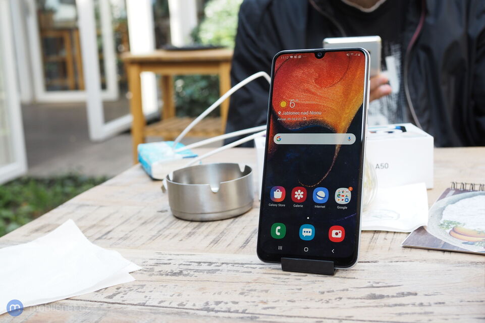 Samsung Galaxy A50