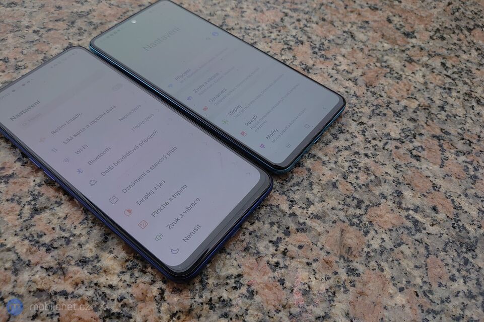 Samsung Galaxy A51 a Realme 7 Pro