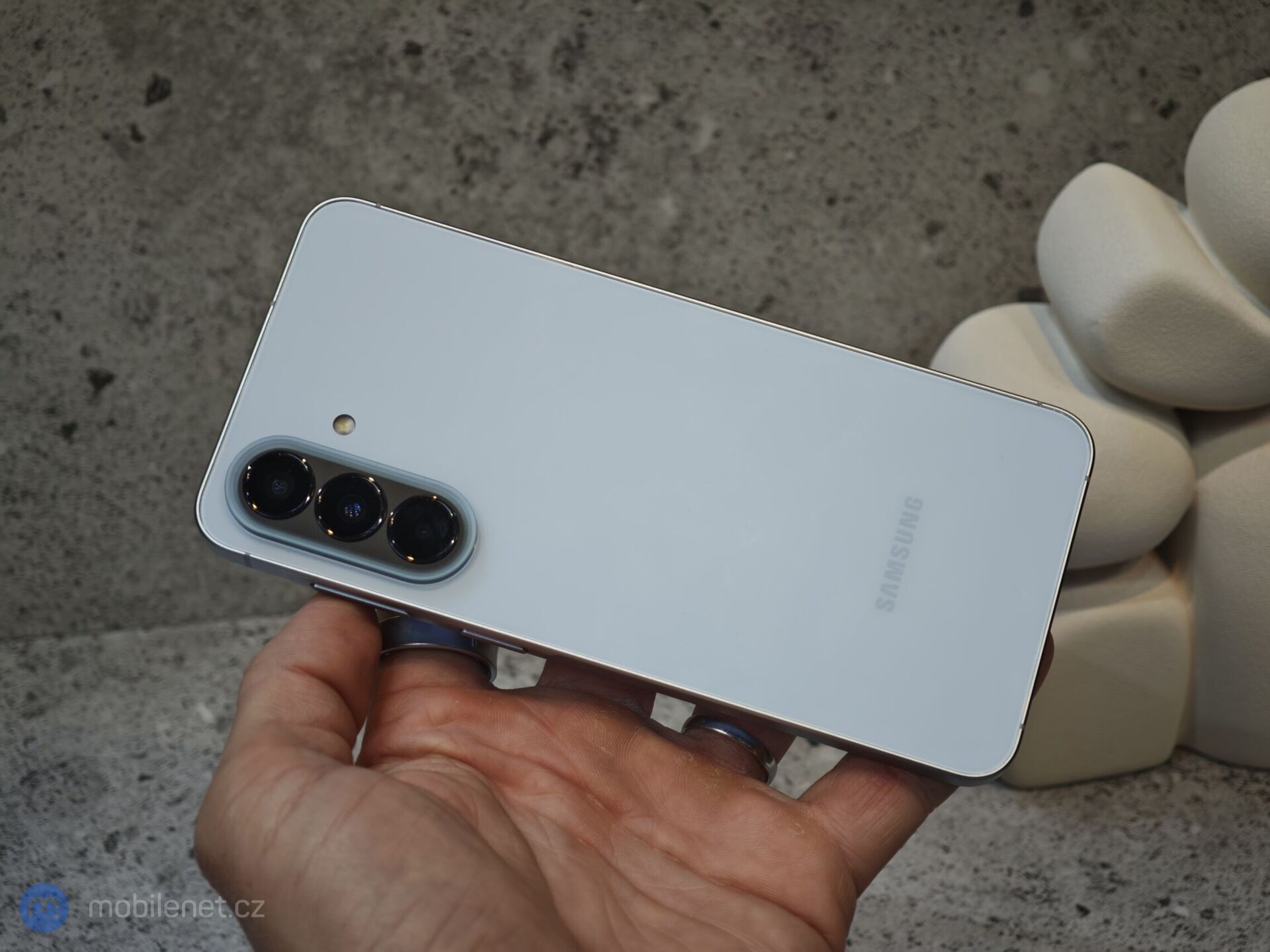 Samsung Galaxy A57