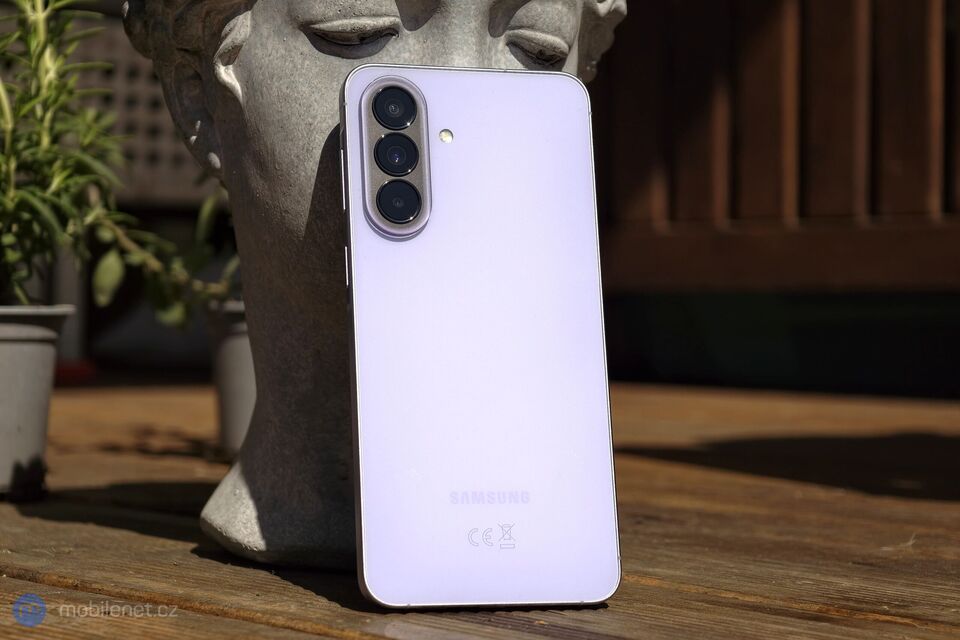 Samsung Galaxy A57