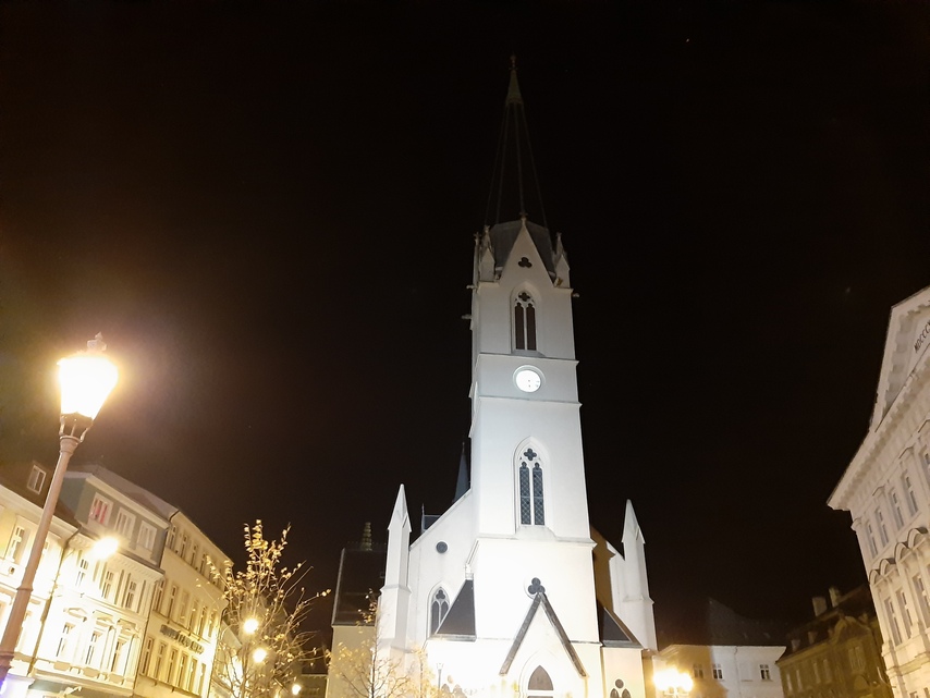 Samsung Galaxy A7 (2018)