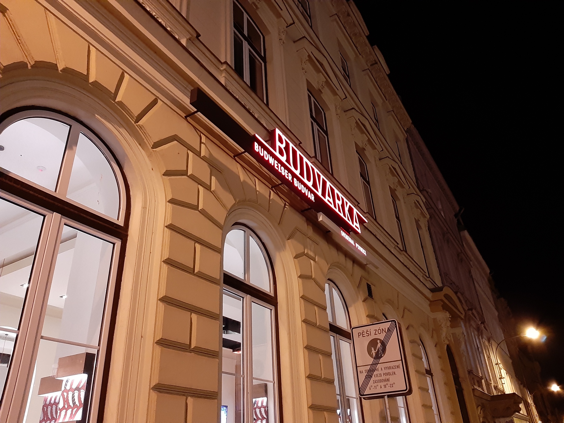 Samsung Galaxy A7 (2018)