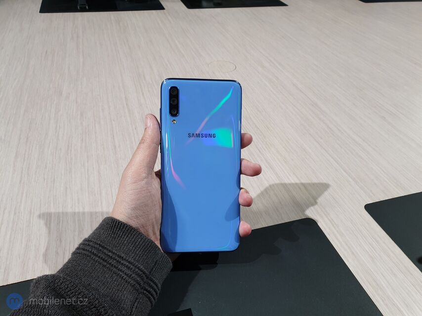 Samsung Galaxy A70