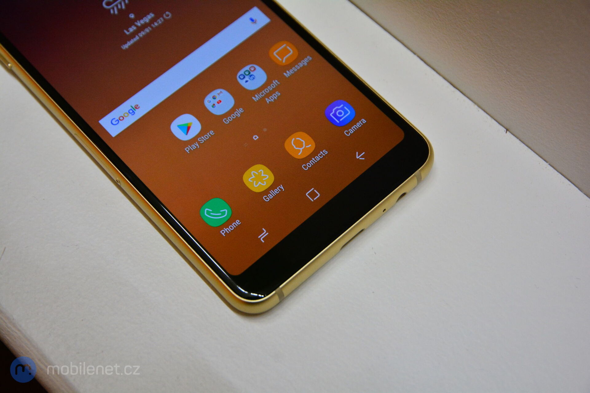 Samsung Galaxy A8 (2018)