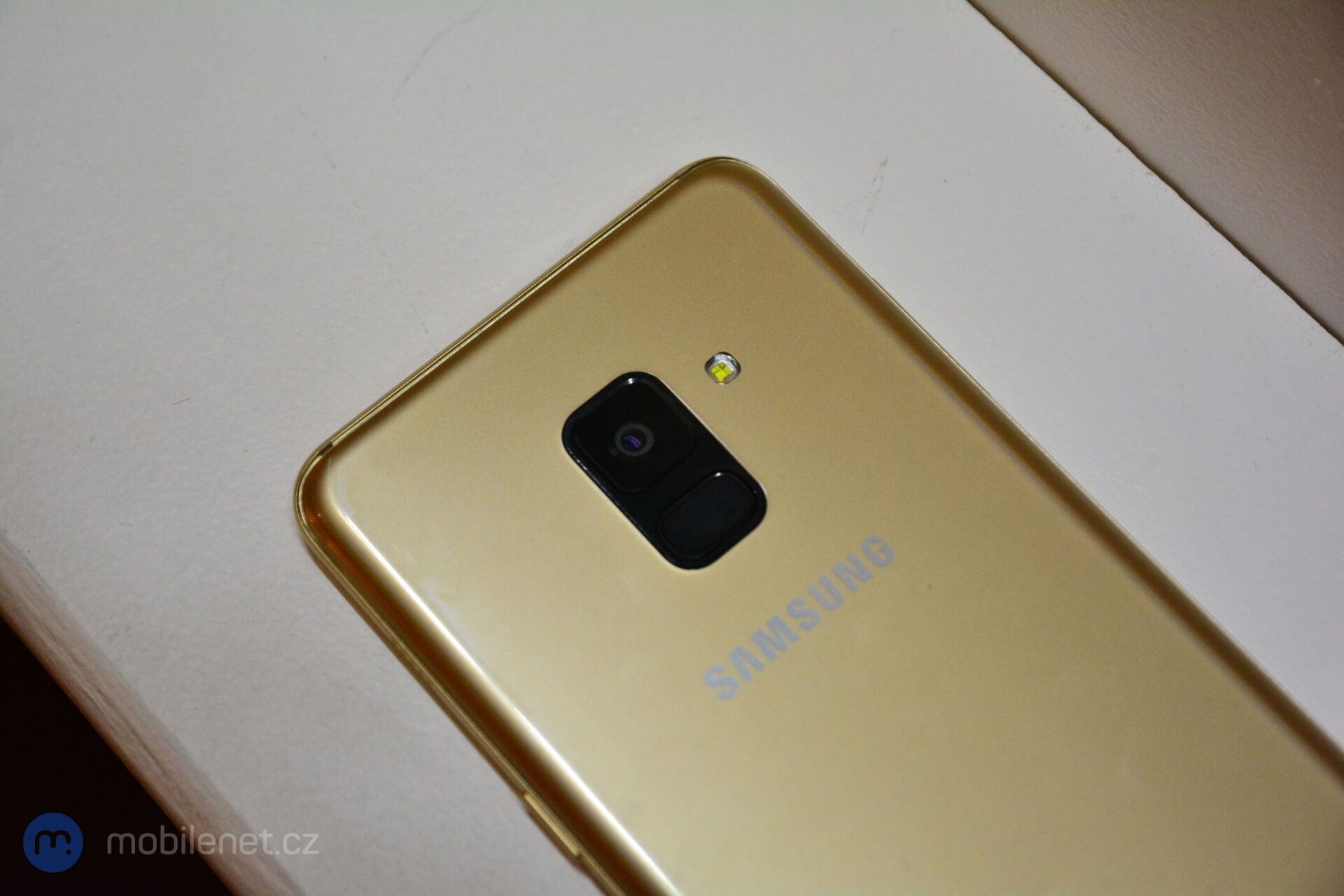 Samsung Galaxy A8 (2018)