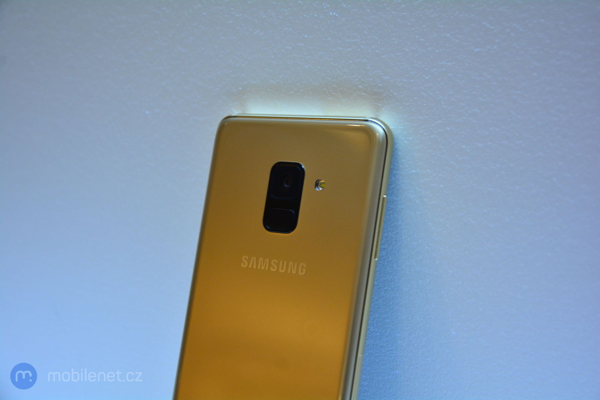 Samsung Galaxy A8 (2018)