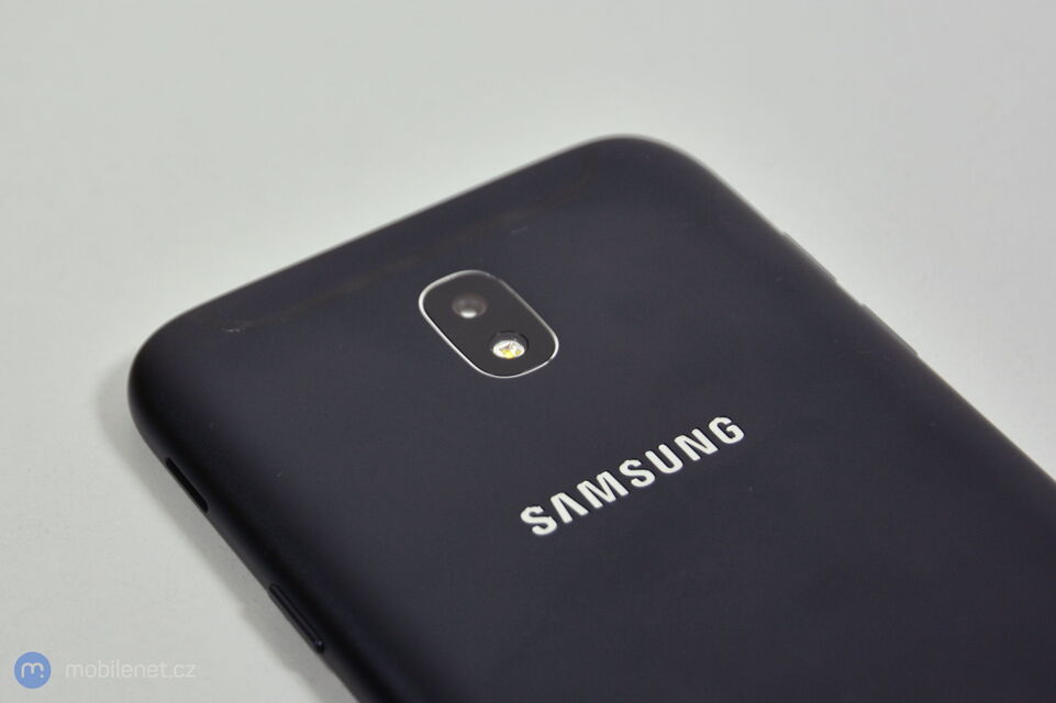 Samsung Galaxy J7 (2017)
