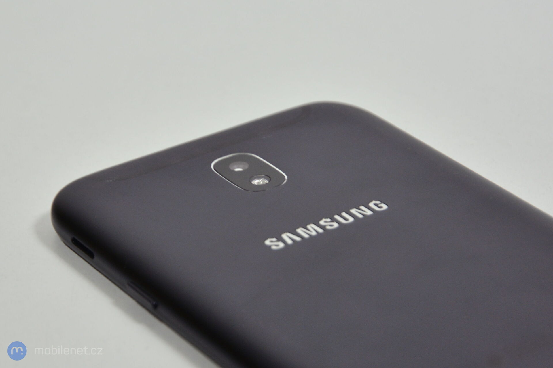 Samsung Galaxy J7 (2017)