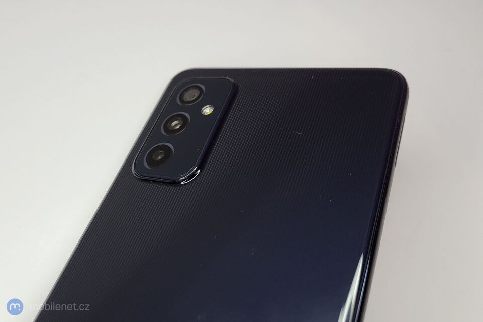 Samsung Galaxy M52 5G