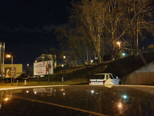 Samsung Galaxy S10+ noční režim