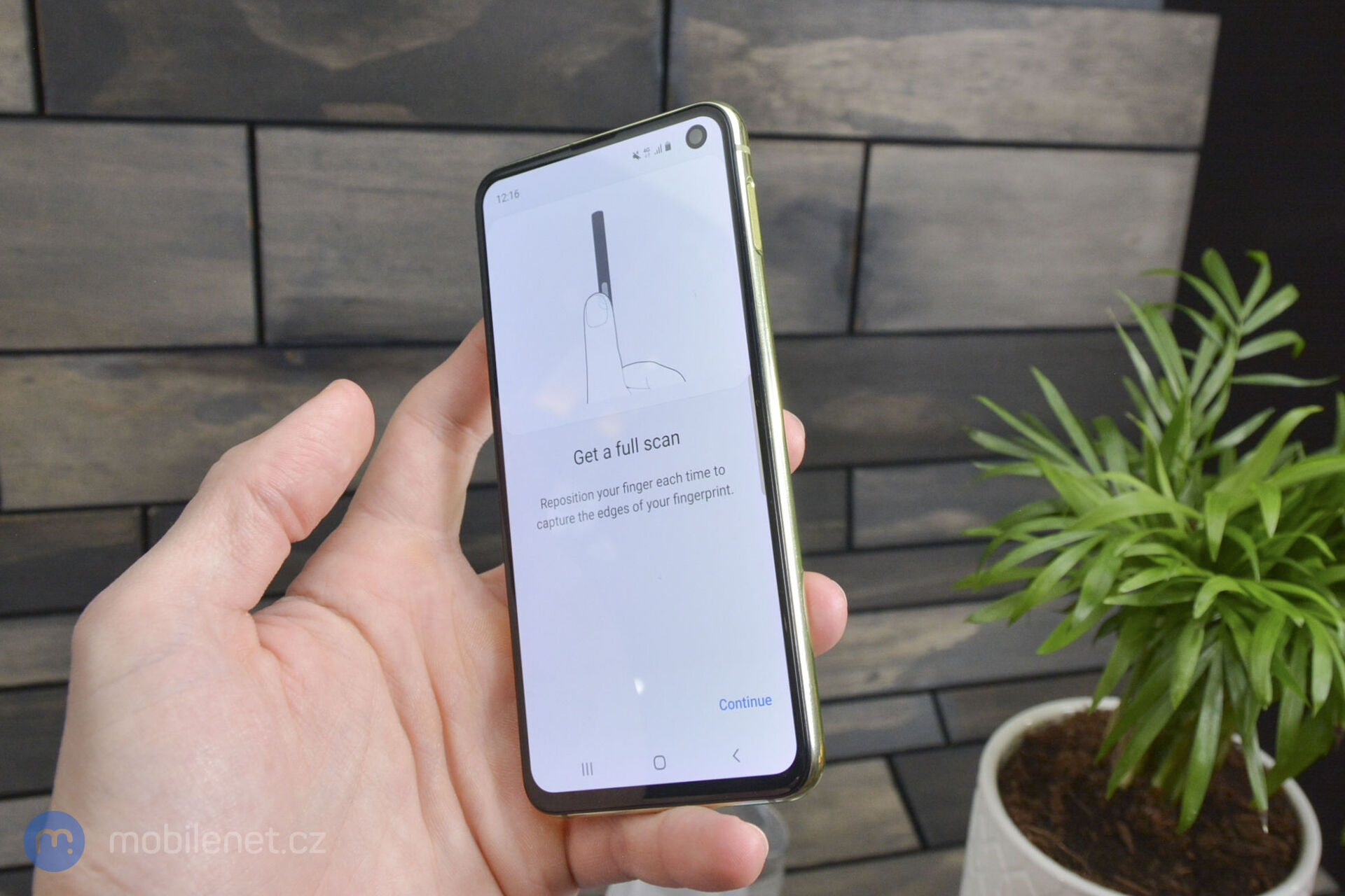 Samsung Galaxy S10e