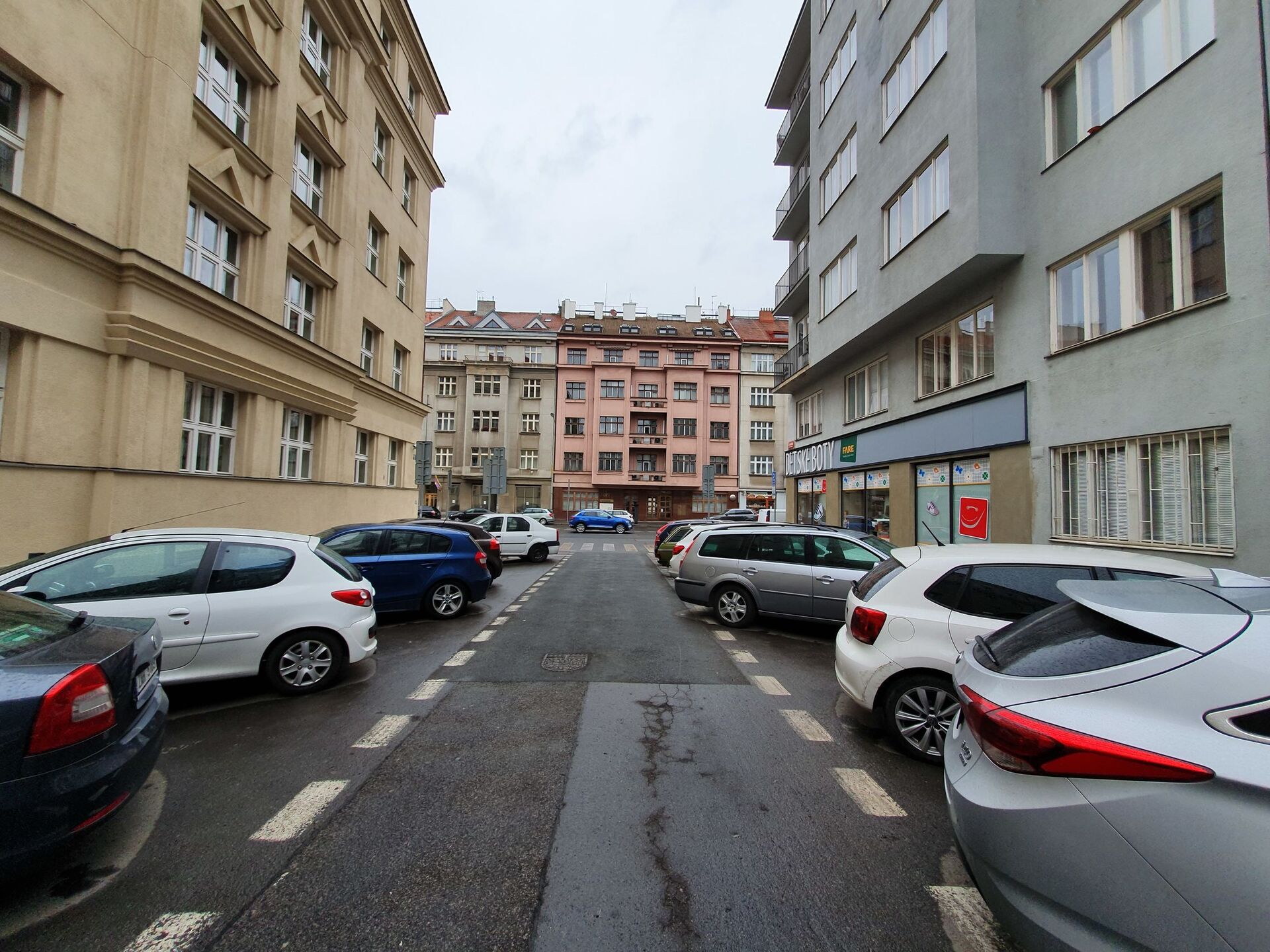 Samsung Galaxy S10+ ultraširokoúhlý režim