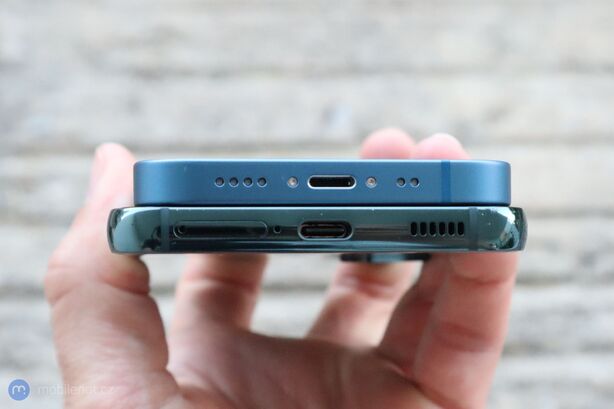 Samsung Galaxy S22 a iPhone 13 mini