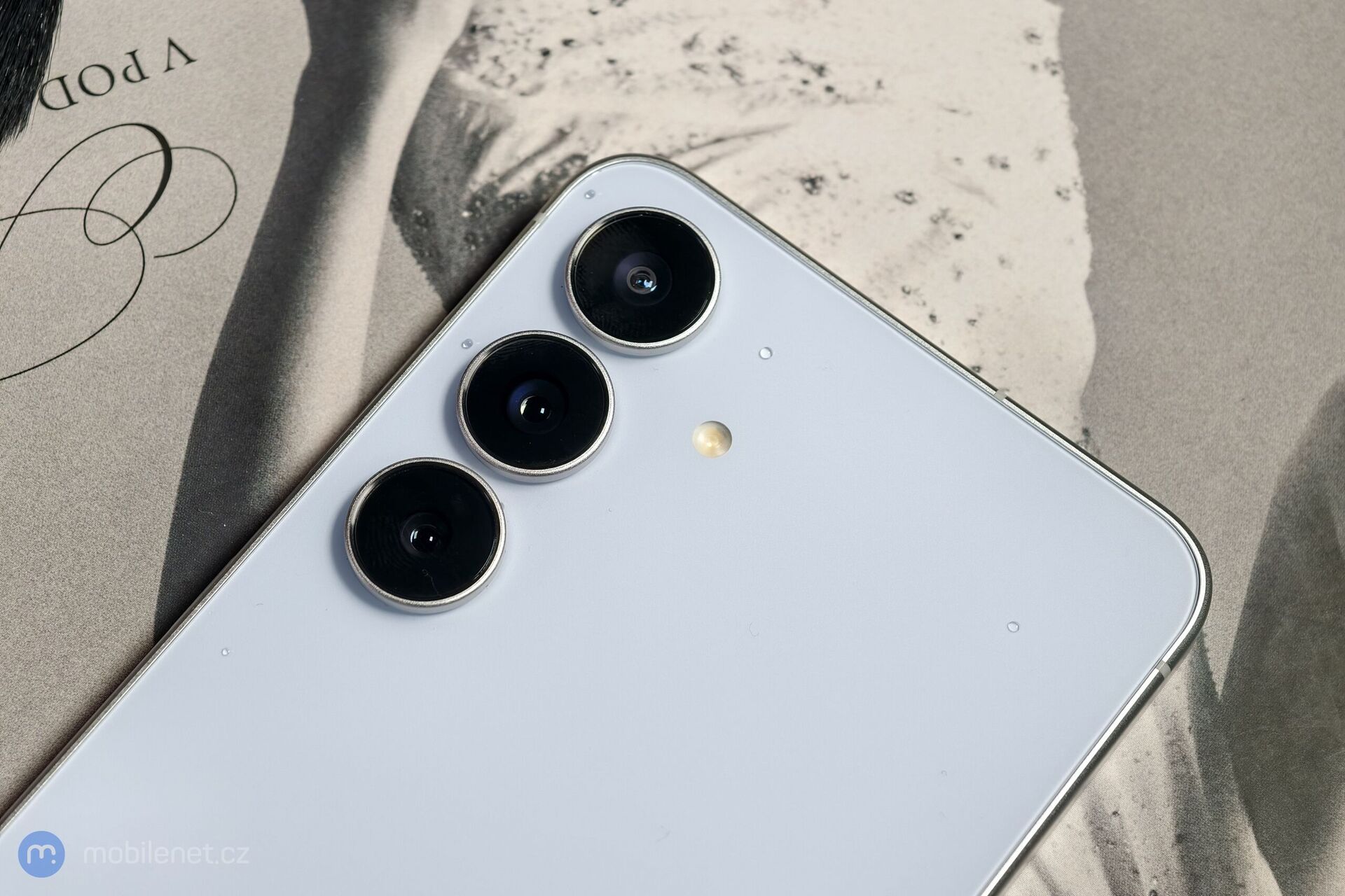 Samsung Galaxy S25 FE