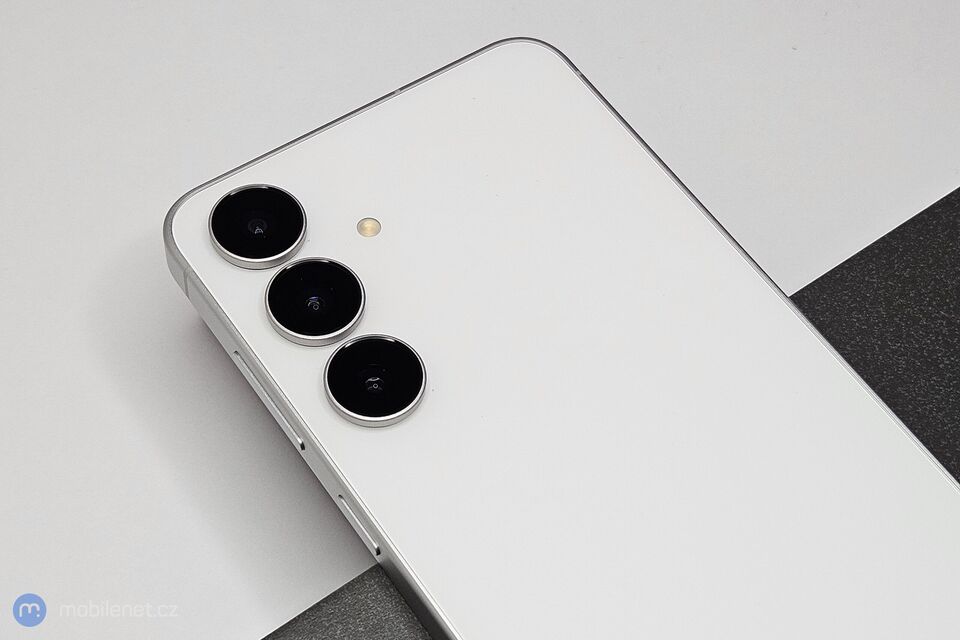 Samsung Galaxy S25 FE