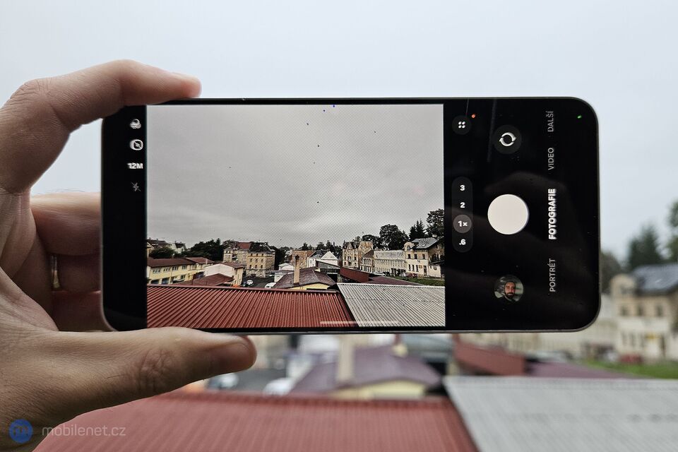 Samsung Galaxy S25 FE