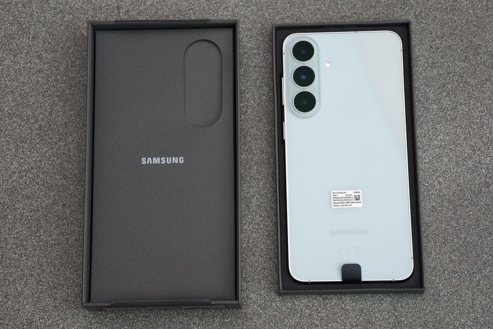 Samsung Galaxy S26 FE