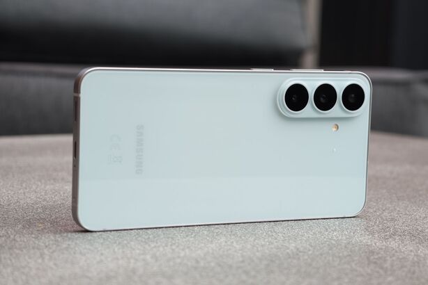 Samsung Galaxy S26 FE