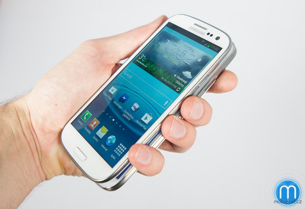 Samsung Galaxy S4 a Galaxy S III