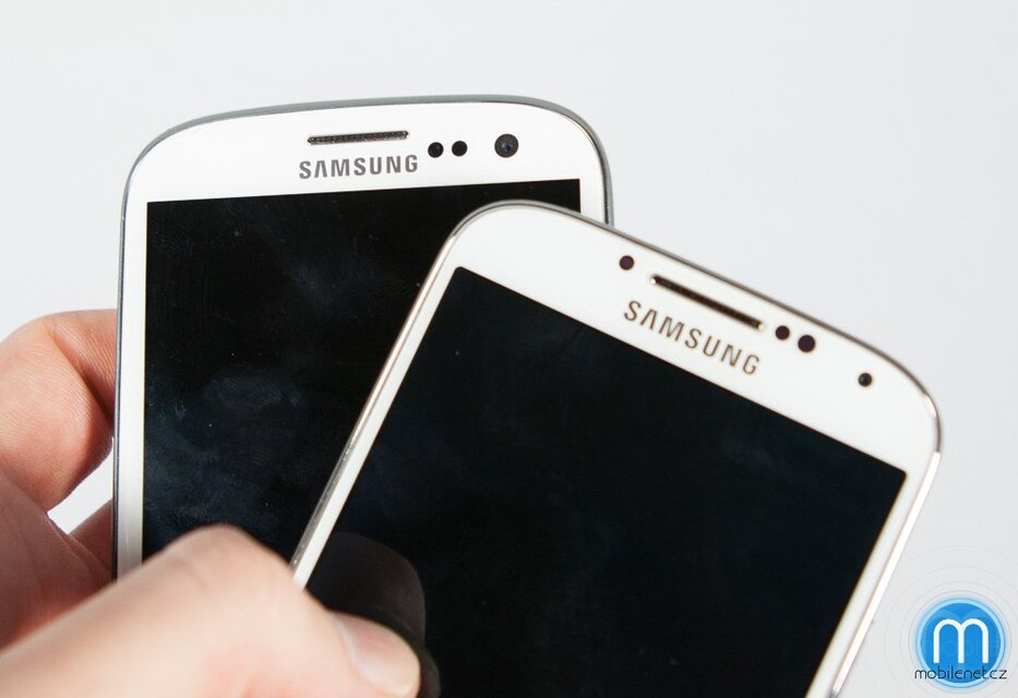 Samsung Galaxy S4 a Galaxy S III