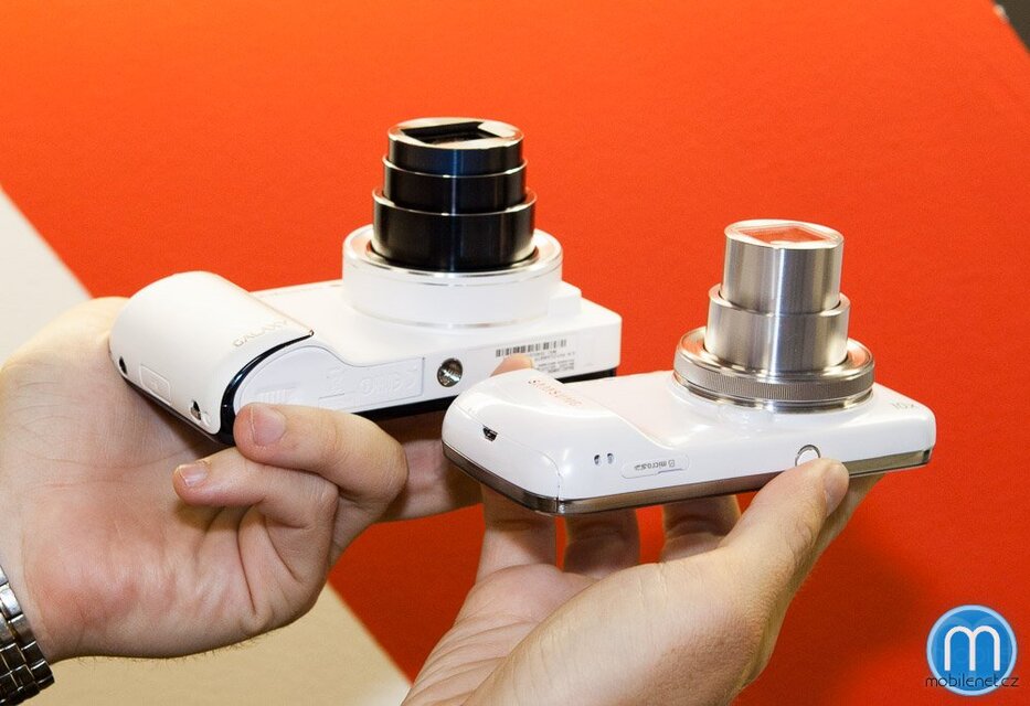 Samsung Galaxy S4 Zoom vs. Galaxy Camera