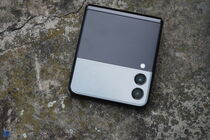 Samsung Galaxy Z Flip3