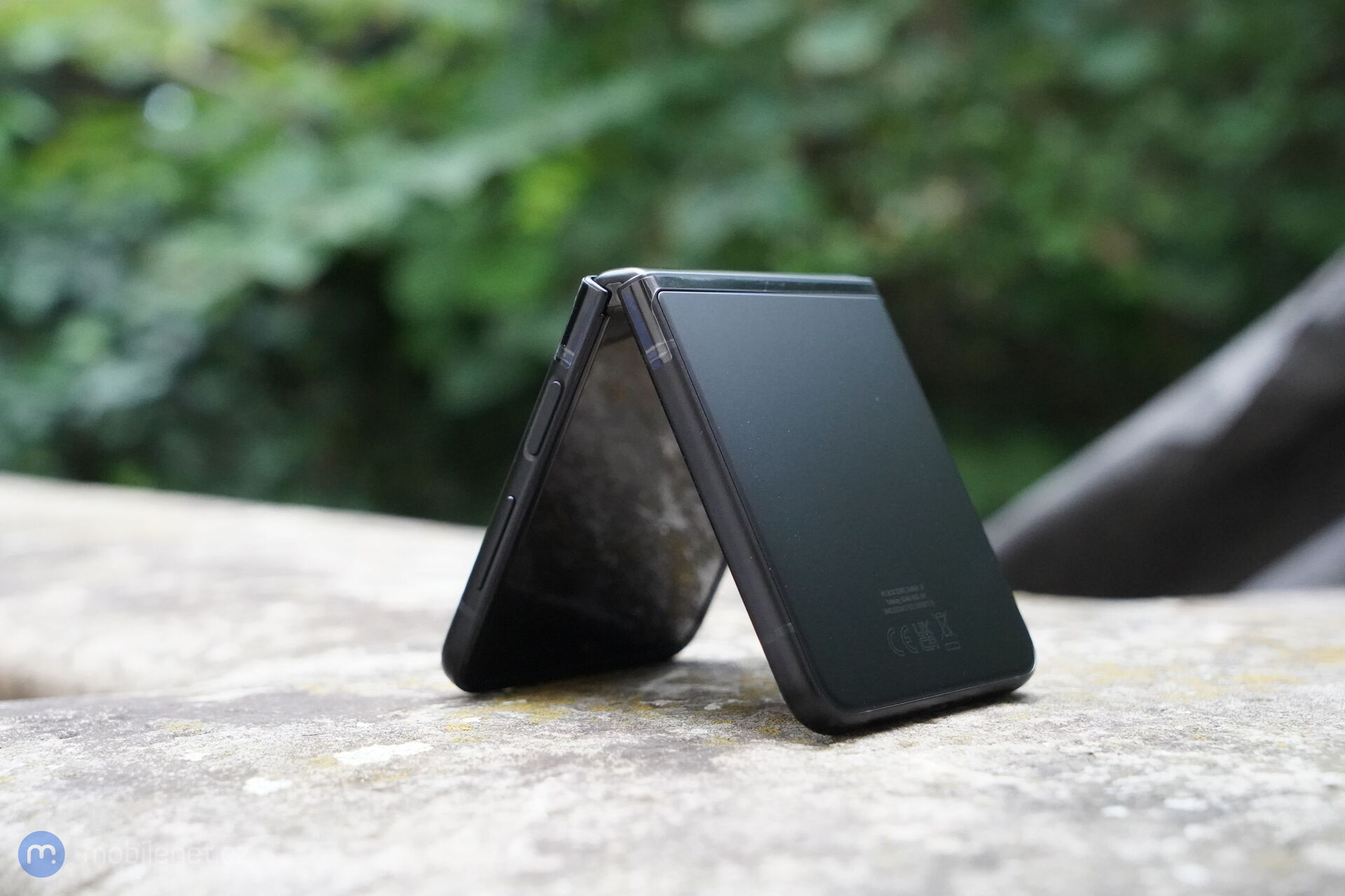 Samsung Galaxy Z Flip3