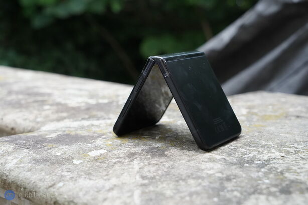 Samsung Galaxy Z Flip3