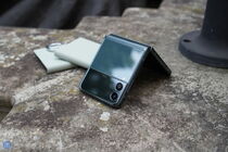 Samsung Galaxy Z Flip3