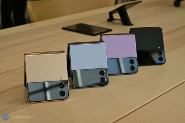 Samsung Galaxy Z Flip4