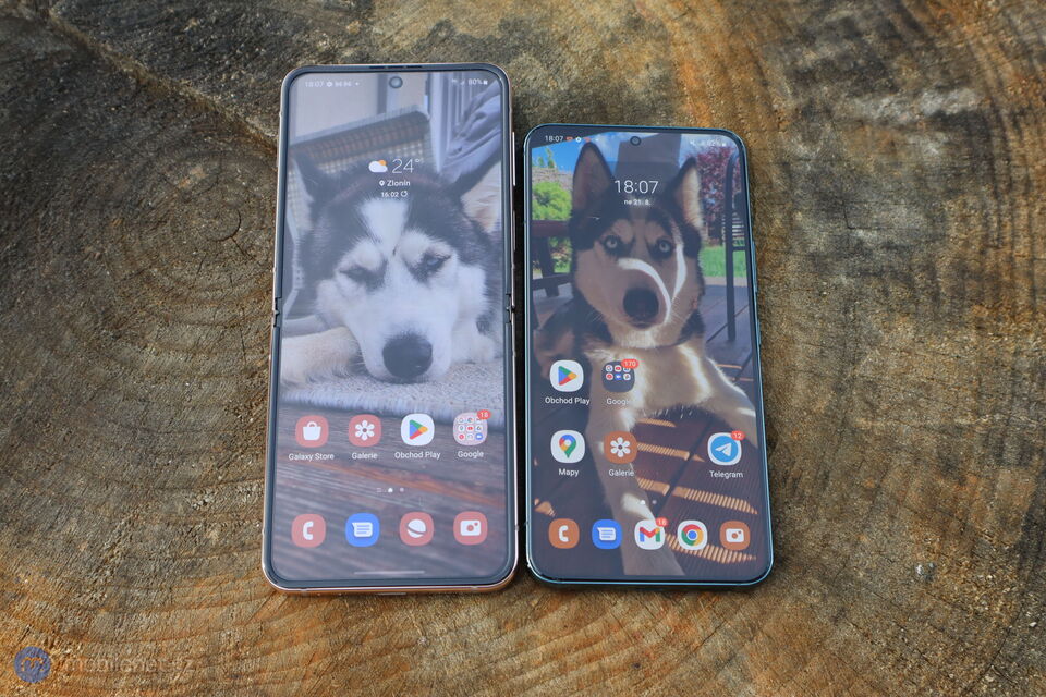 Samsung Galaxy Z Flip4