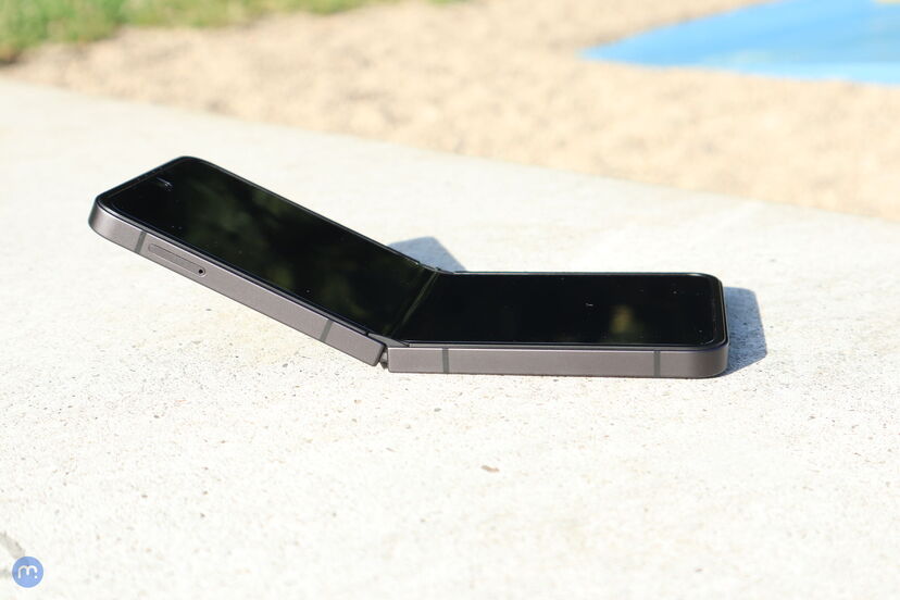 Samsung Galaxy Z Flip6