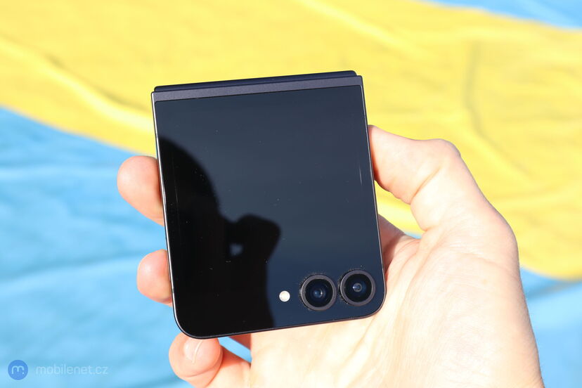 Samsung Galaxy Z Flip6