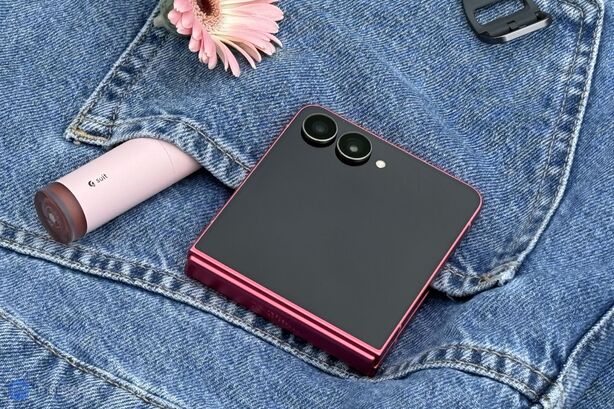 Samsung Galaxy Z Flip7