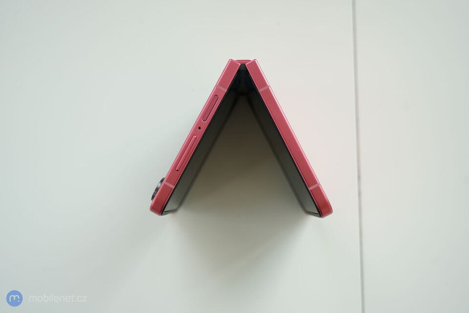 Samsung Galaxy Z Flip7