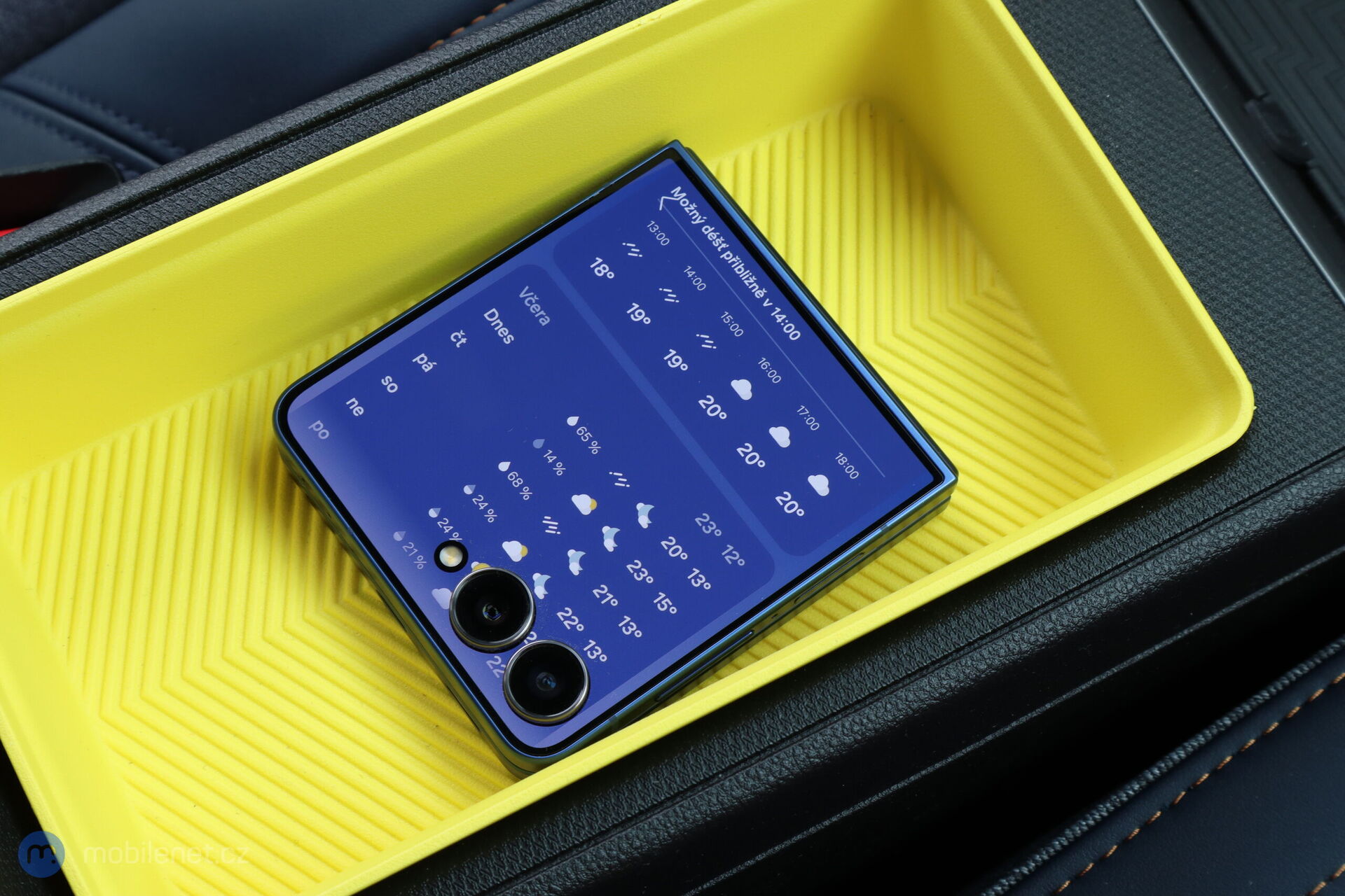 Samsung Galaxy Z Flip7