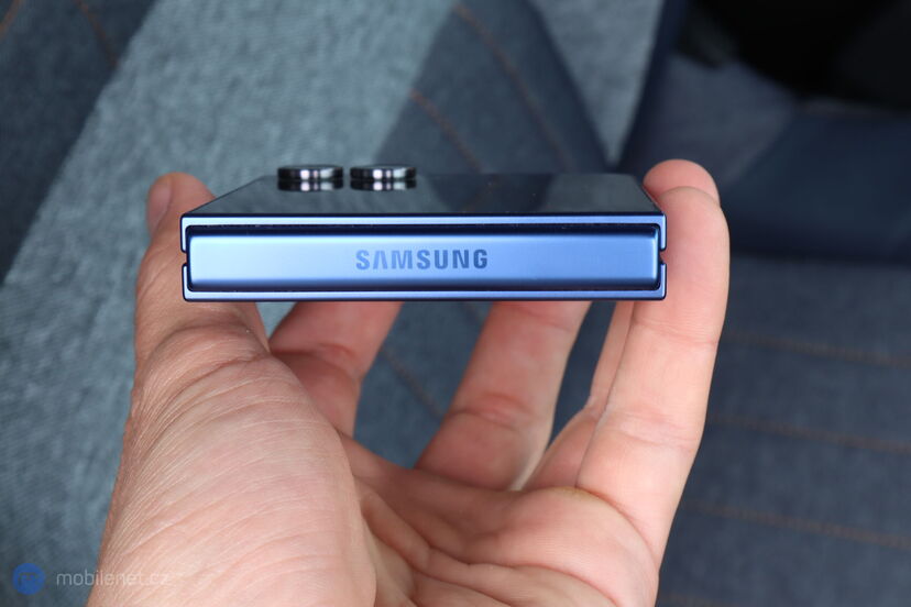 Samsung Galaxy Z Flip7