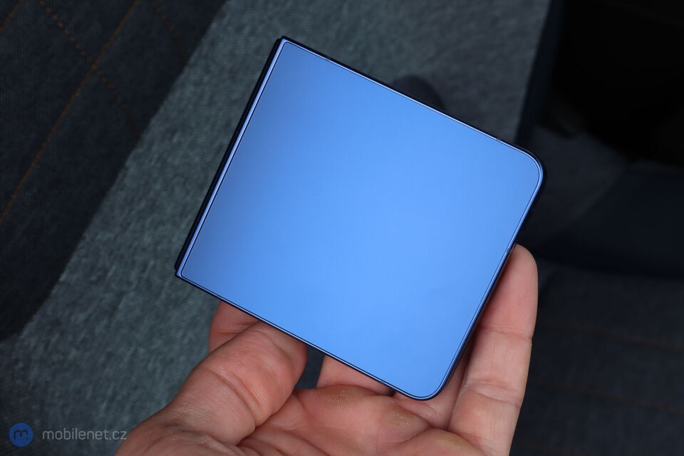 Samsung Galaxy Z Flip7