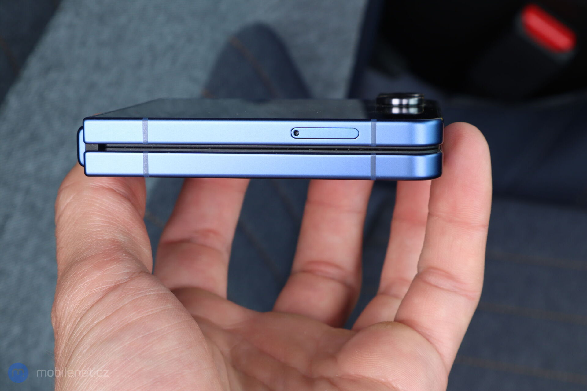 Samsung Galaxy Z Flip7