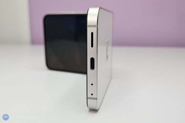 Samsung Galaxy Z Flip7 FE