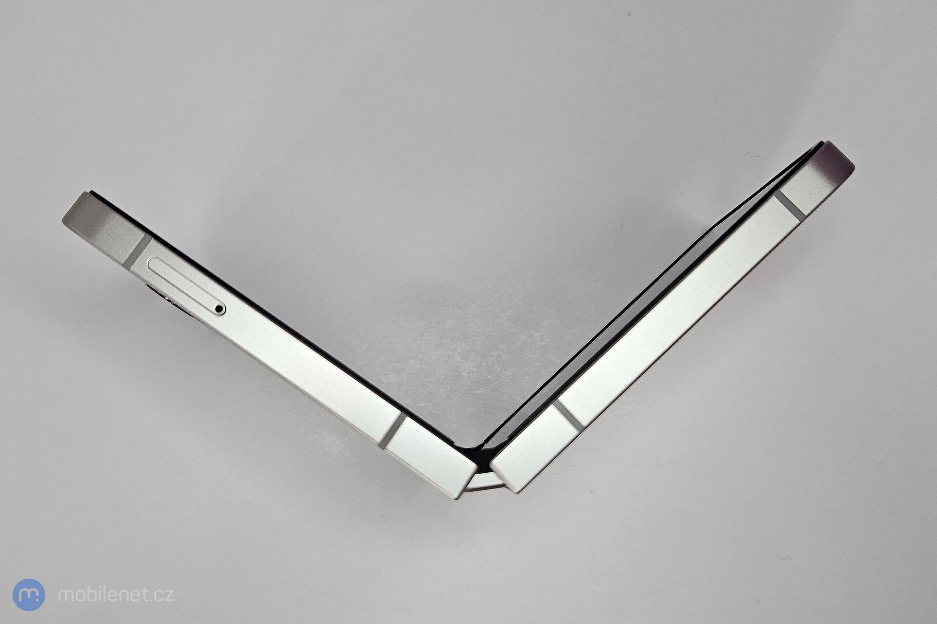 Samsung Galaxy Z Flip7 FE