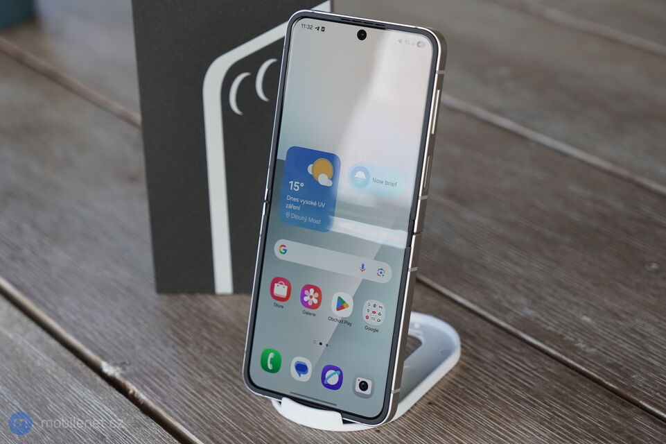 Samsung Galaxy Z Flip7 FE