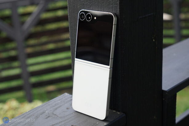 Samsung Galaxy Z Flip7 FE