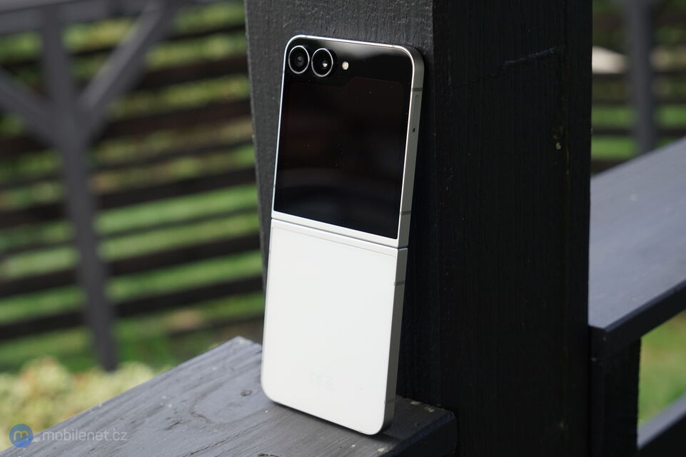 Samsung Galaxy Z Flip7 FE